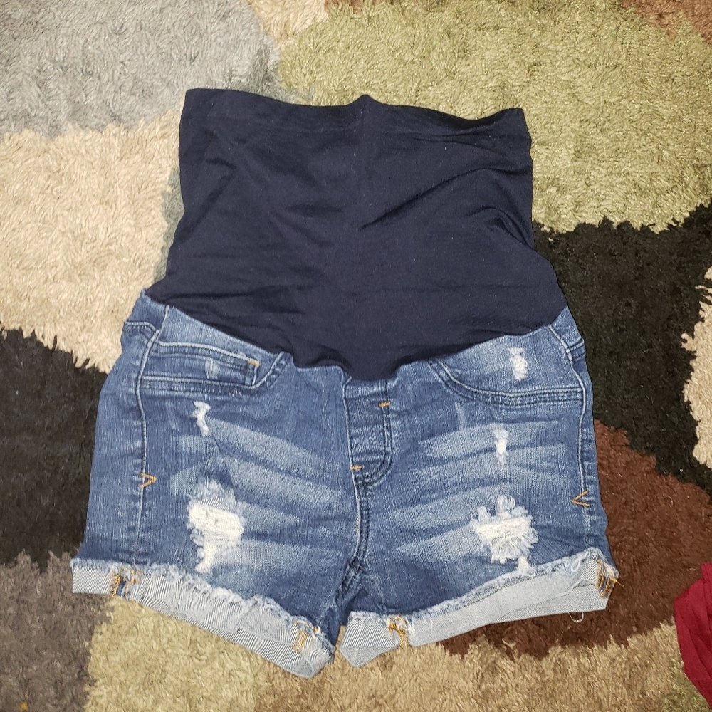 Small maternity shorts